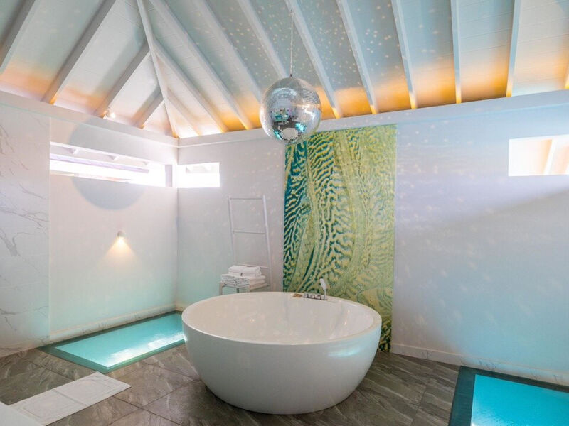 The Standard, Huruvalhi Maldives