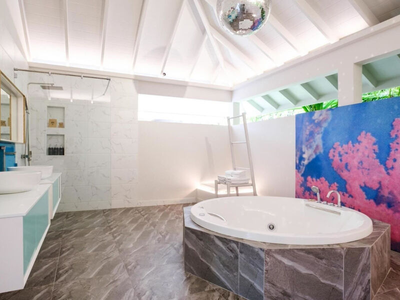 The Standard, Huruvalhi Maldives