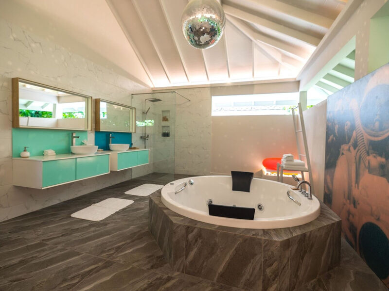 The Standard, Huruvalhi Maldives