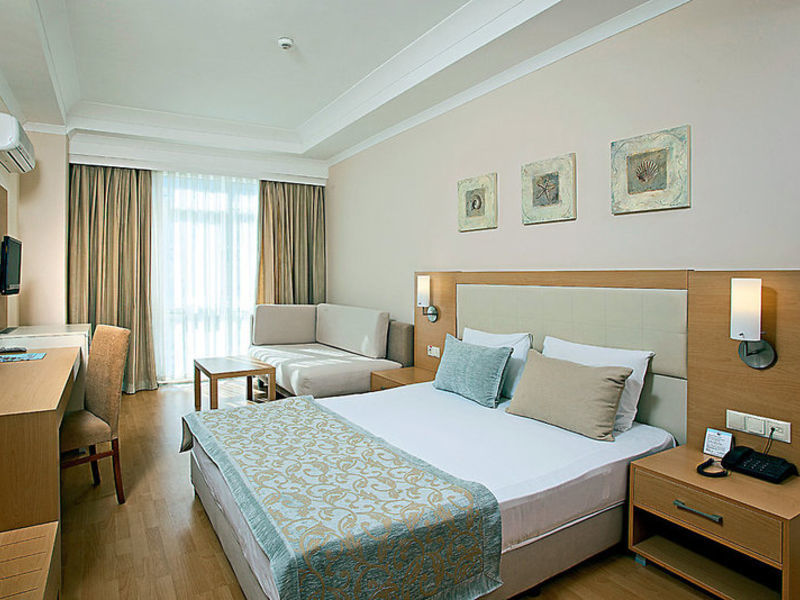Titan Select Hotel