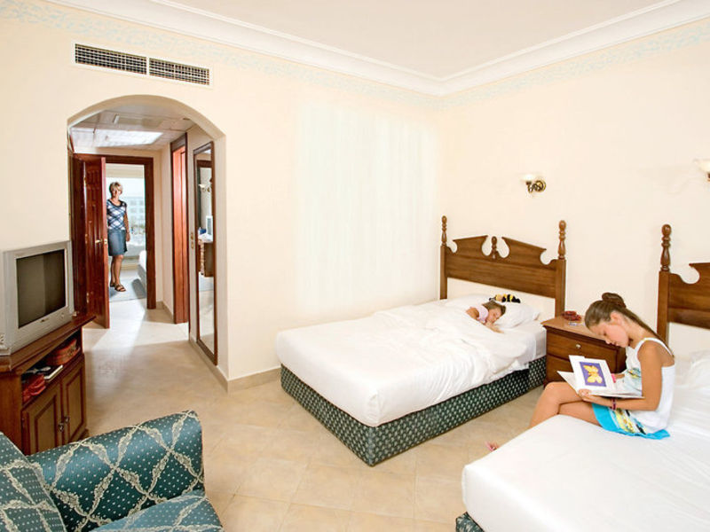 Titanic Resort & Aqua Park