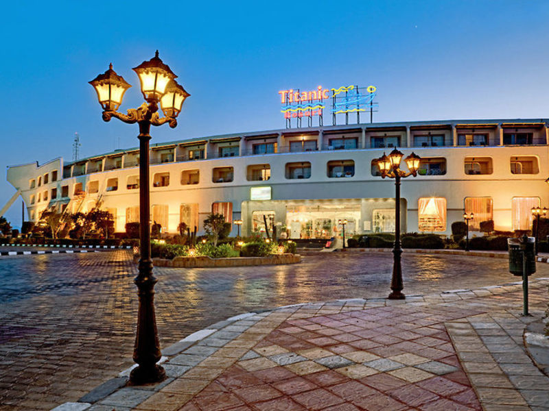 Titanic Resort & Aqua Park