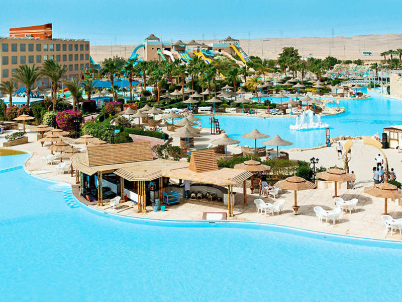 Titanic Resort & Aqua Park