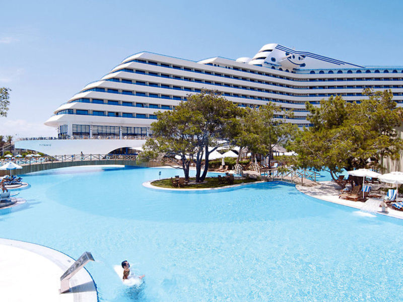 Titanic Resort & Hotel