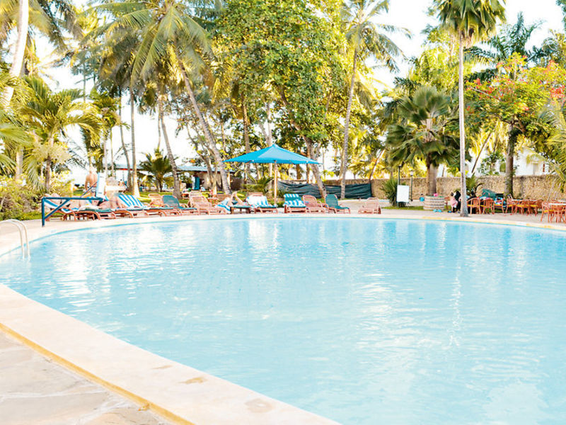 Traveller's Beach Hotel