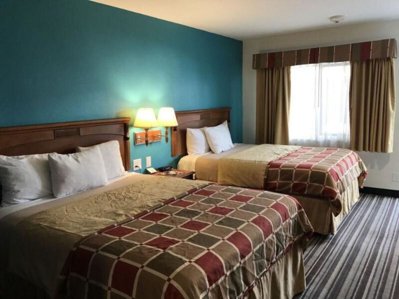 Travelodge By Wyndham Lax South