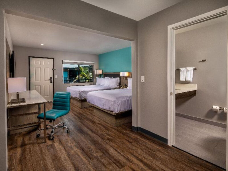 Travelodge By Wyndham Lax South