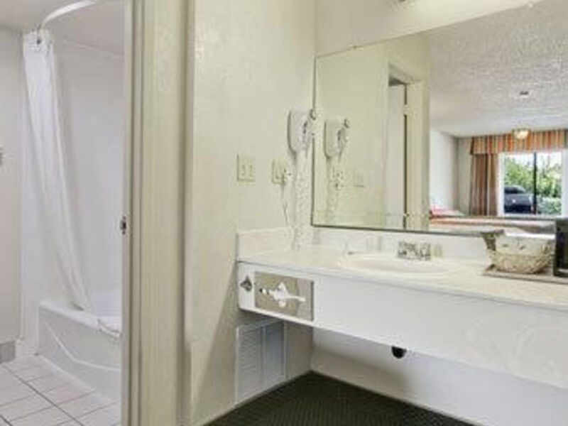 Travelodge Inn By Wyndham Anaheim Disneyland Drive