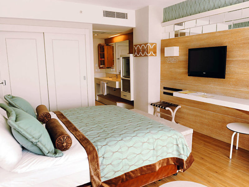 Trendy Verbena Beach