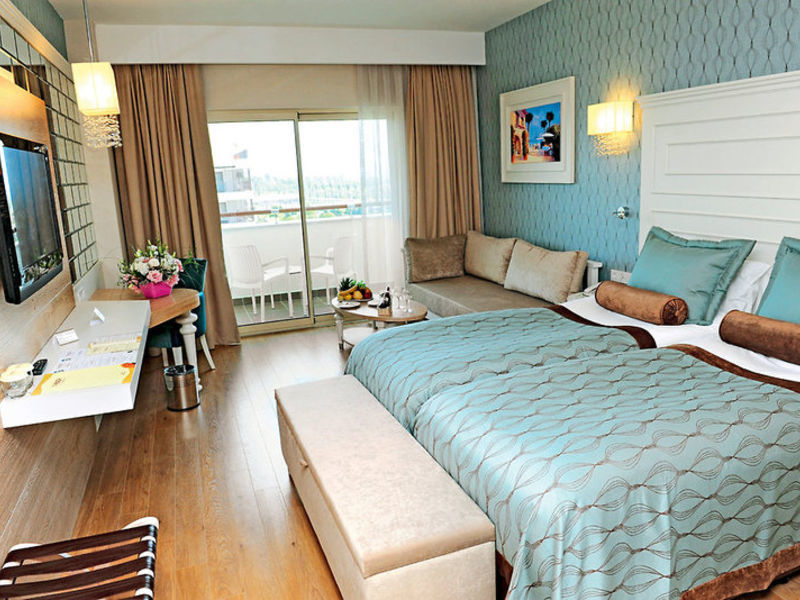 Trendy Verbena Beach