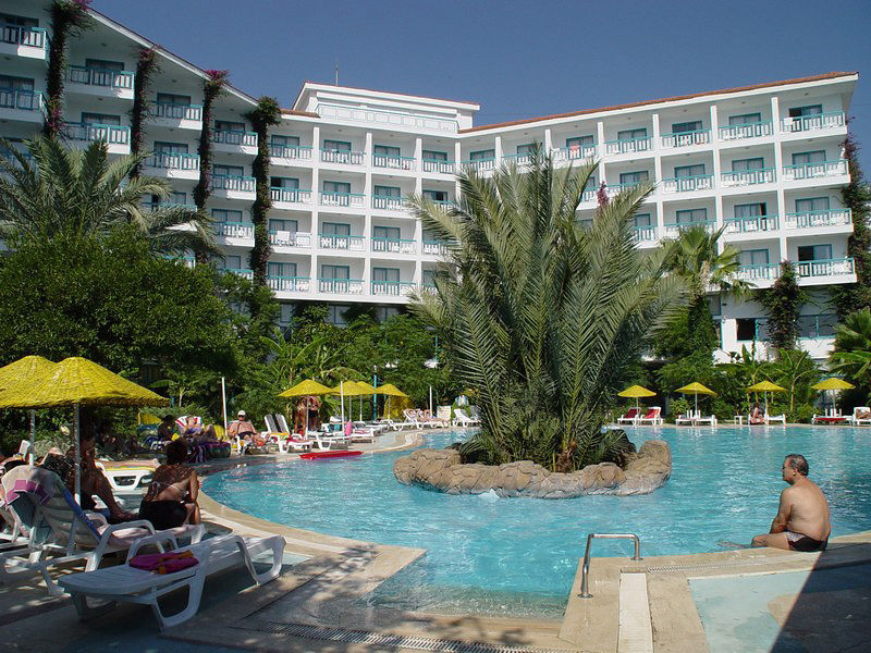 Tropical Beach Hotel