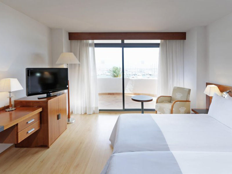 Tryp Bellver