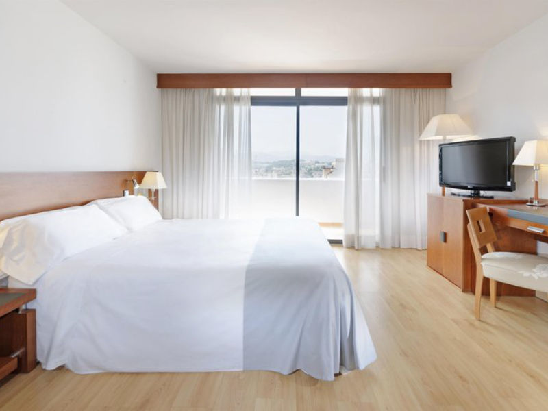 Tryp Bellver