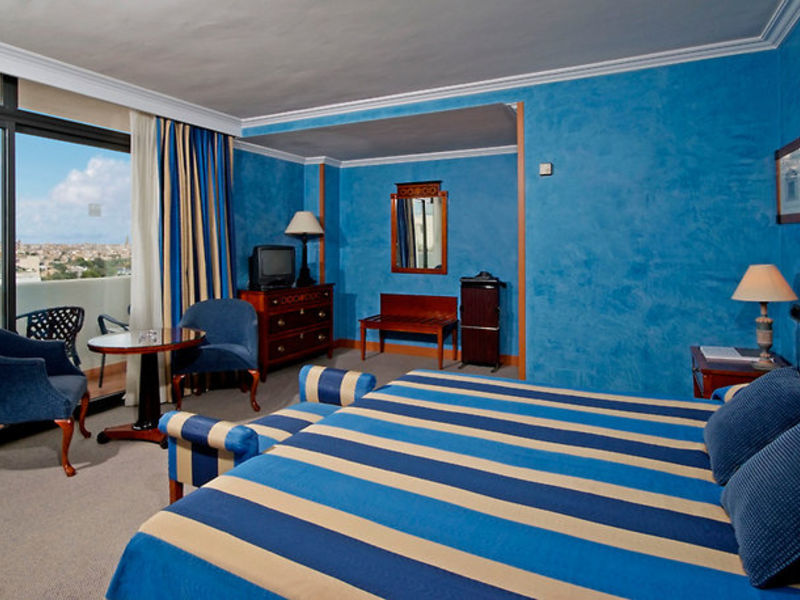 Tryp Bellver