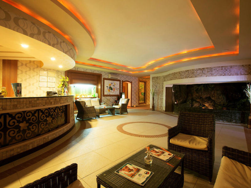Turan Prince Residence, Haupt.
