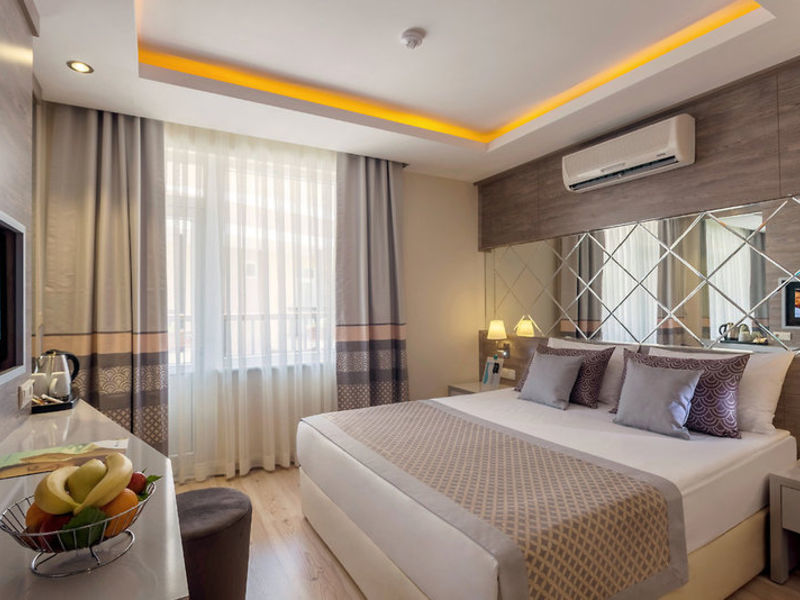 Turan Prince Residence, Haupt.