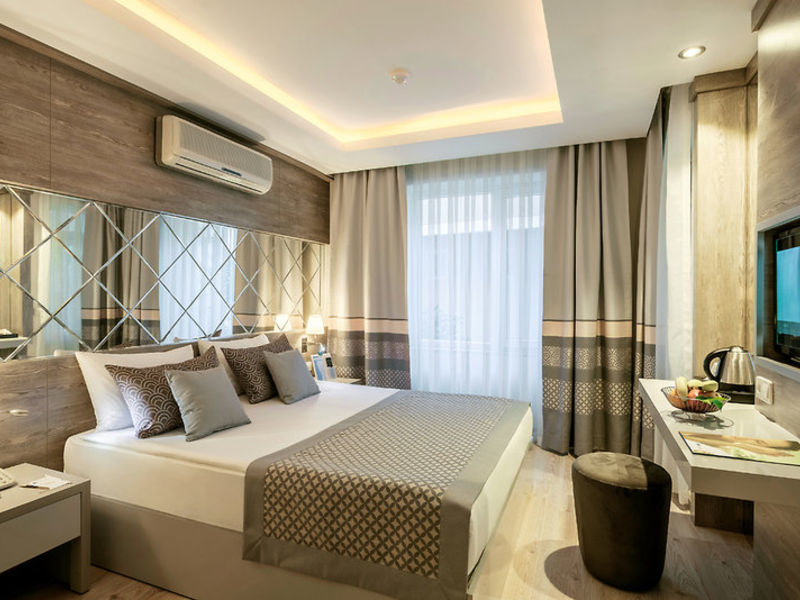 Turan Prince Residence, Haupt.