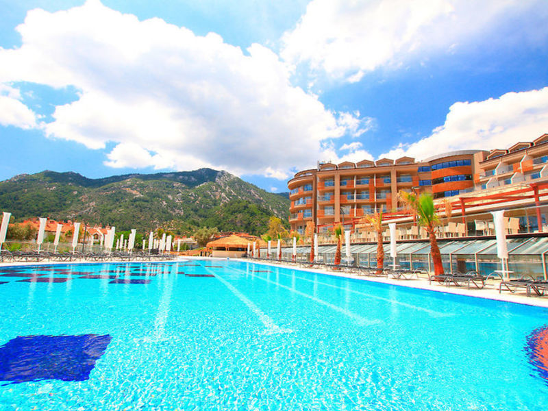 Turunc Premium Hotel