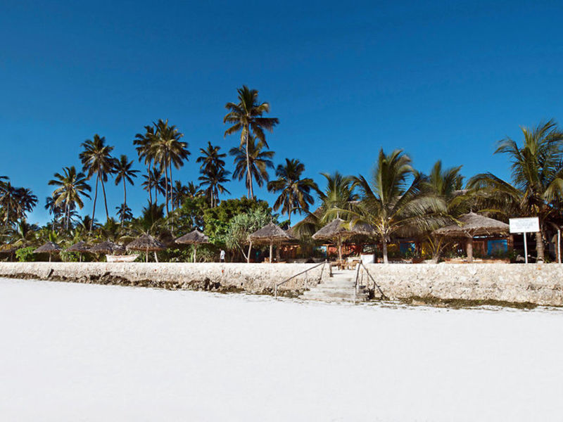 Uroa Bay Beach Resort
