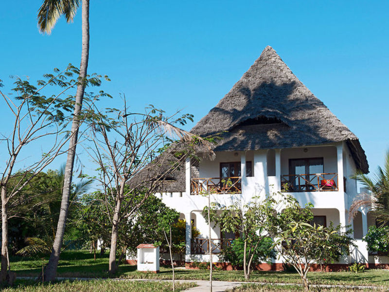 Uroa Bay Beach Resort
