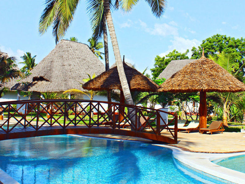 Uroa Bay Beach Resort
