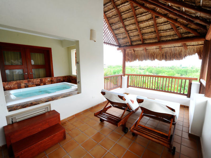 Valentin Imperial Maya