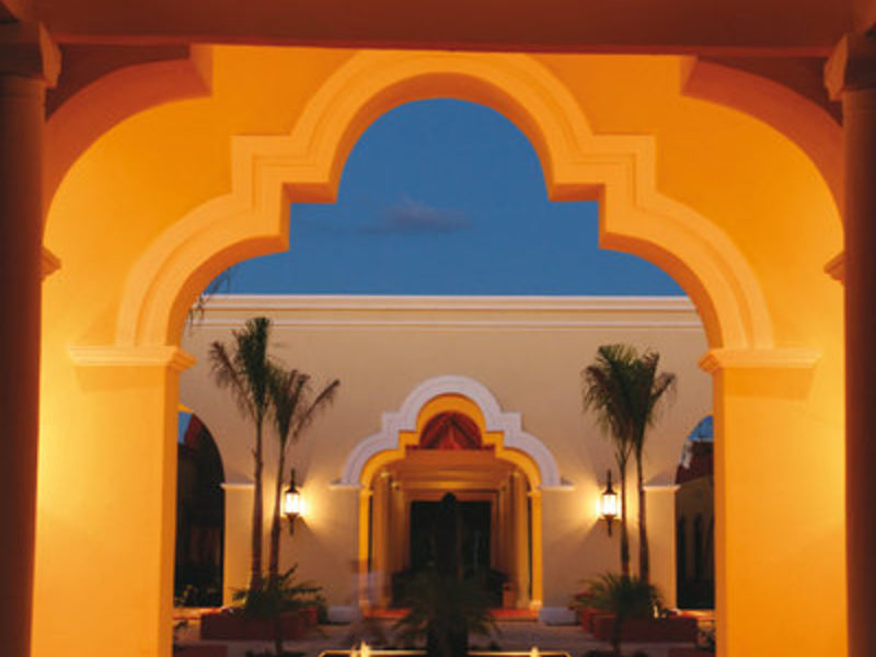 Valentin Imperial Maya