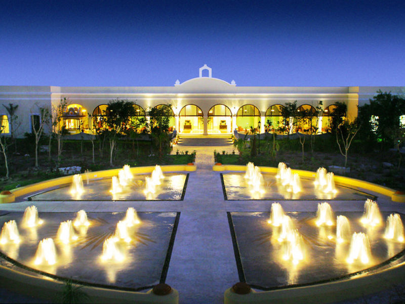 Valentin Imperial Maya