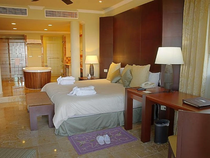 Valentin Imperial Maya