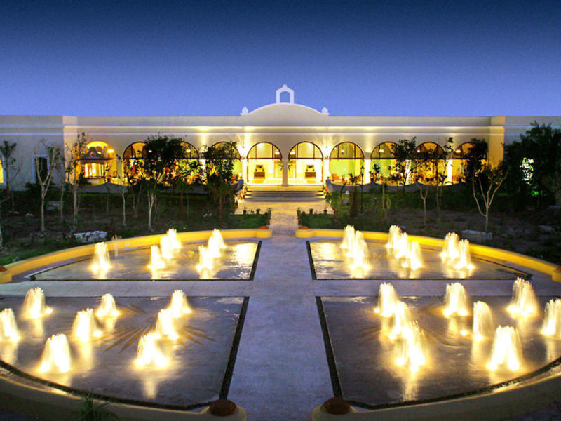 Valentin Imperial Maya