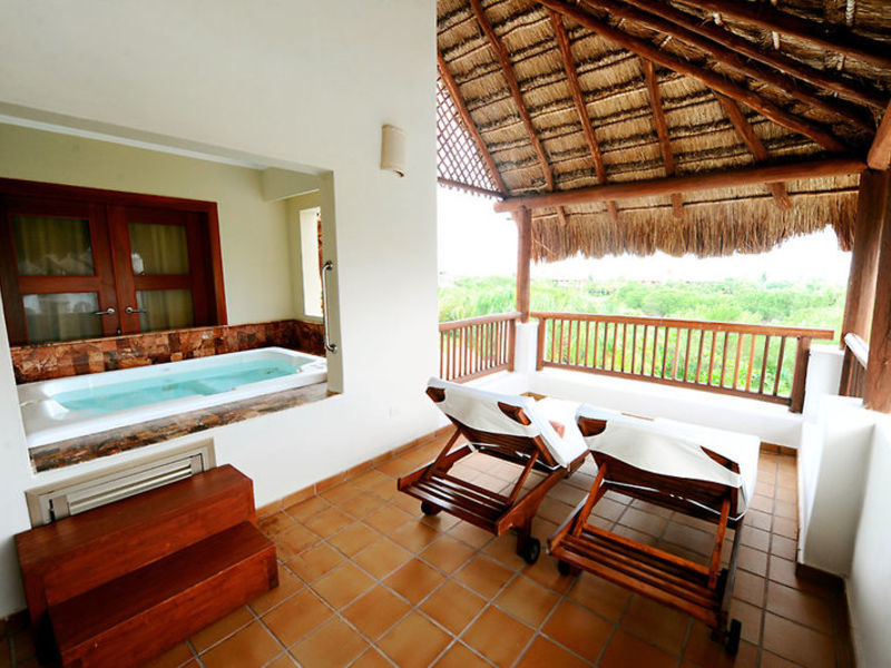 Valentin Imperial Maya