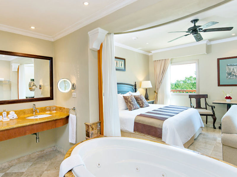 Valentin Imperial Maya