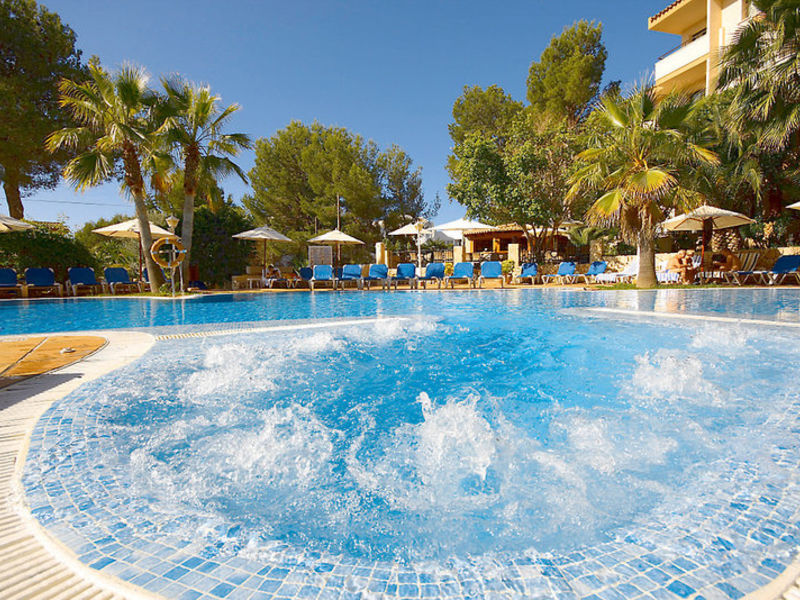 Valentin Paguera Hotel