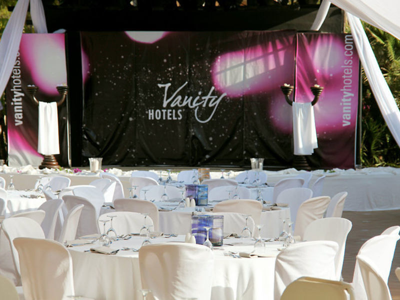 Vanity Hotel Suite