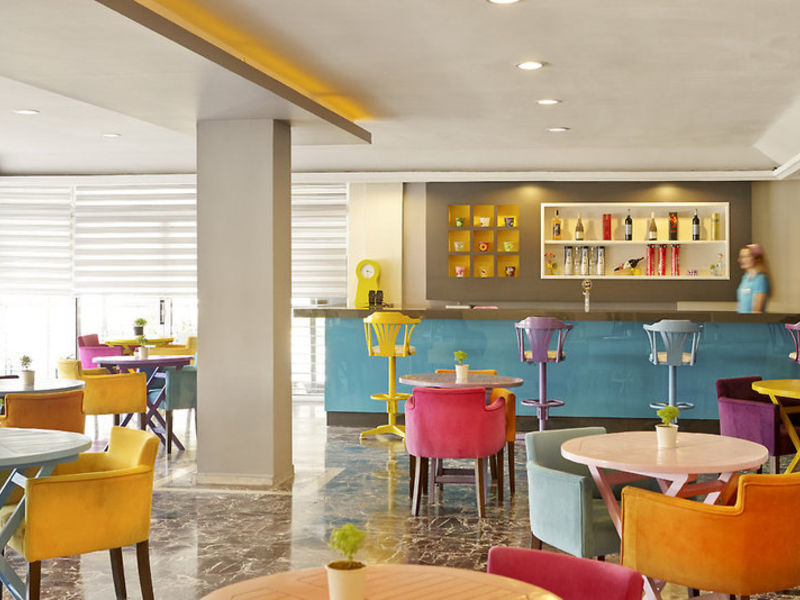 Vela Hotel