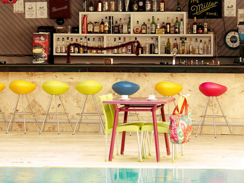 Vela Hotel