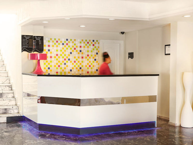 Vela Hotel