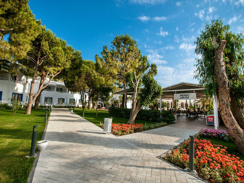 Vera Miramar Resort