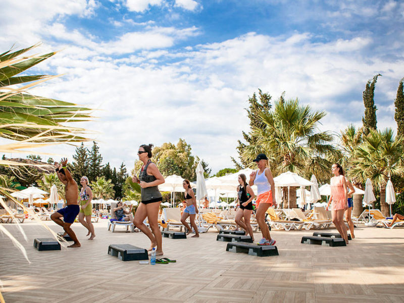 Vera Miramar Resort