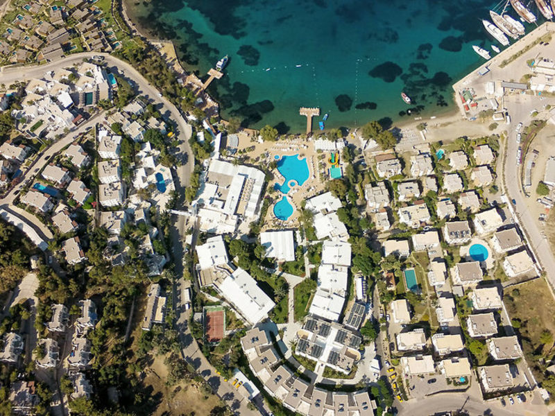 Vera Miramar Resort
