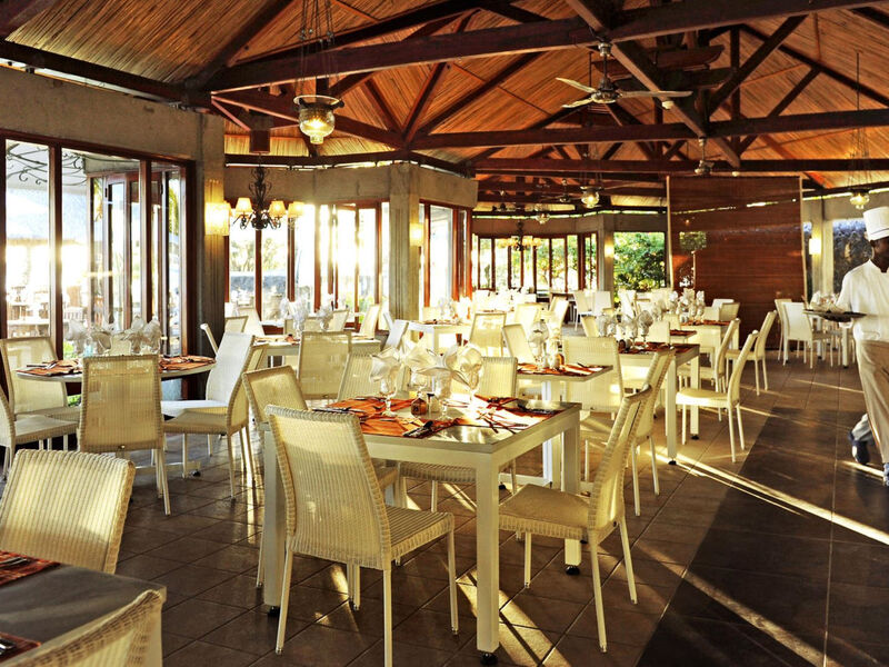 Veranda Grand Baie Hotel &Amp; Spa