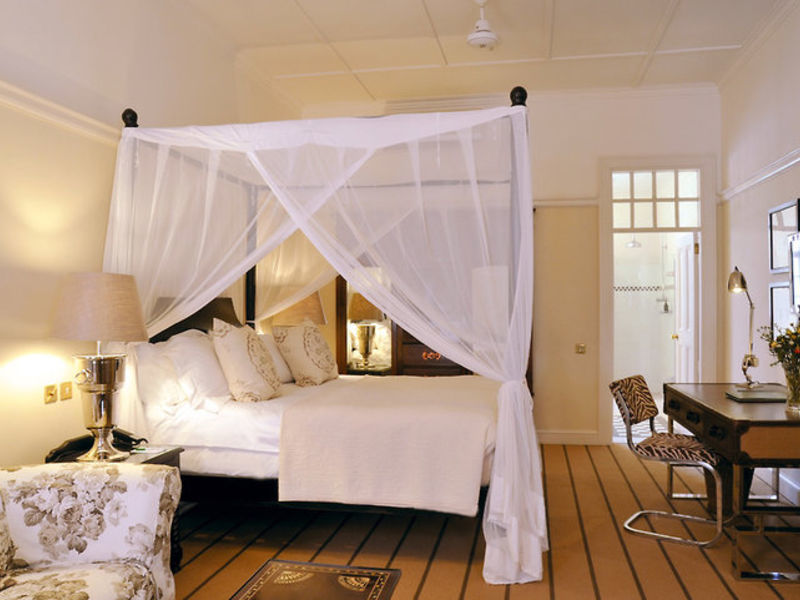 Victora Falls Hotel