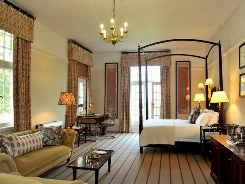 Victora Falls Hotel