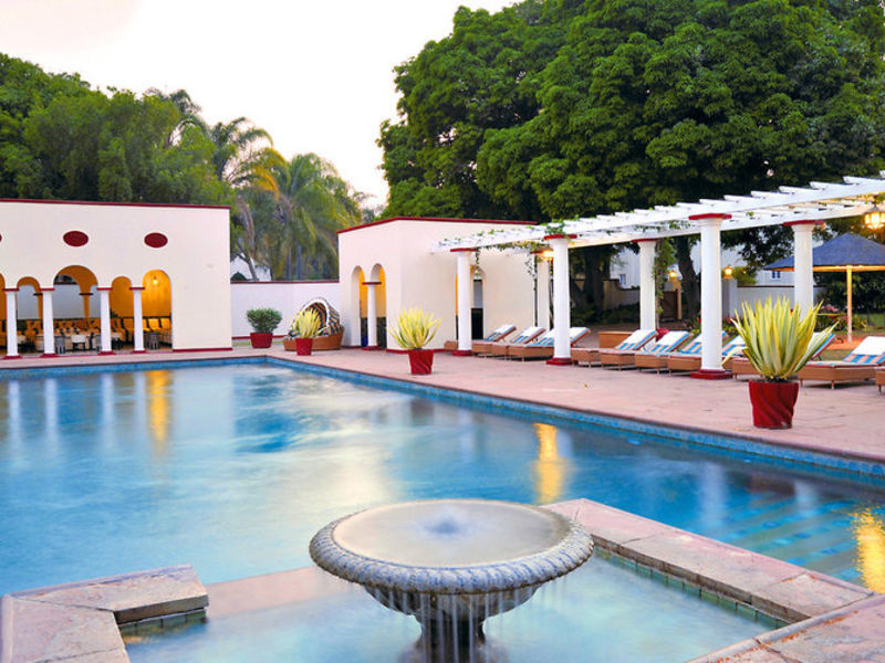 Victora Falls Hotel