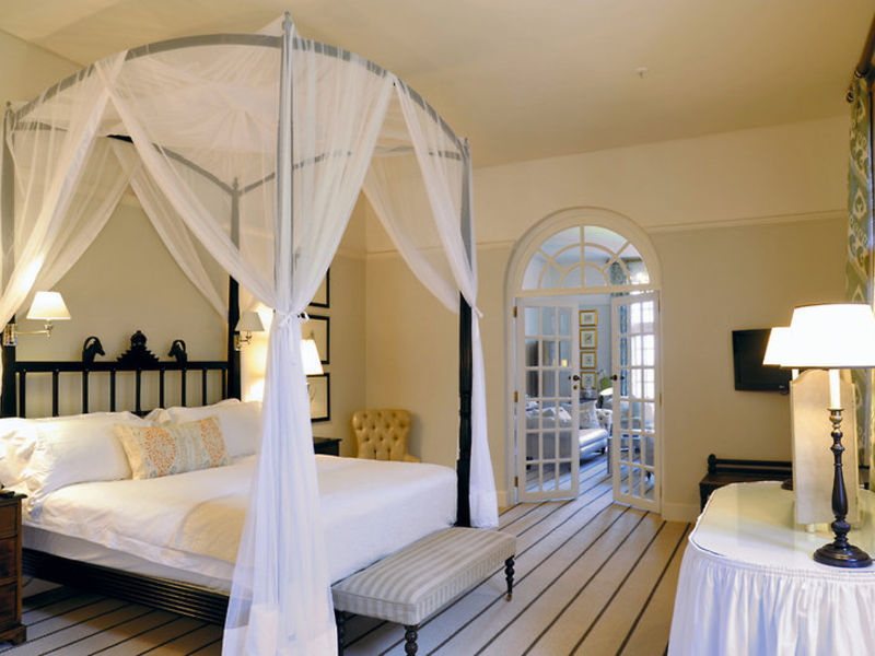 Victora Falls Hotel