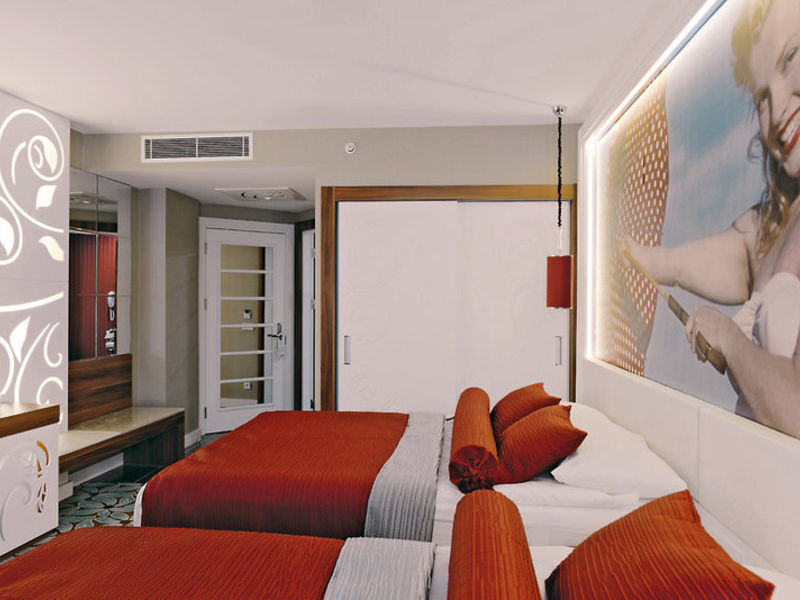 Vikingen Infinity Resort & Spa