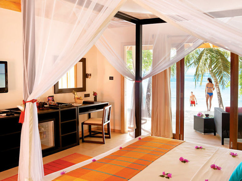 Vilamendhoo Island Resort