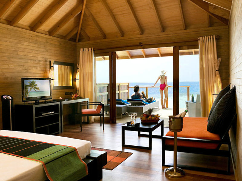 Vilamendhoo Island Resort