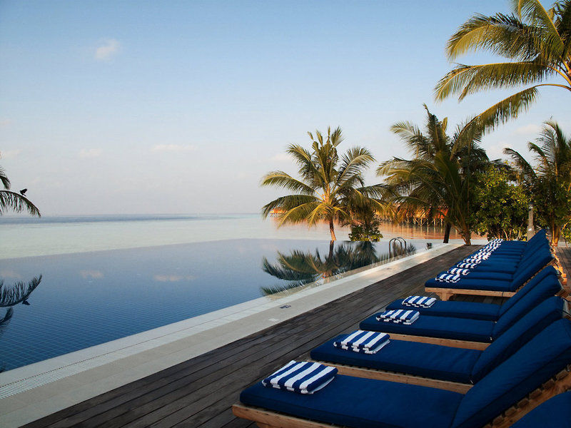 Vilamendhoo Island Resort