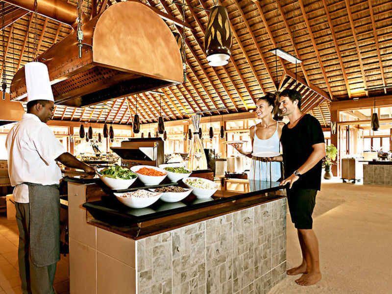 Vilamendhoo Island Resort